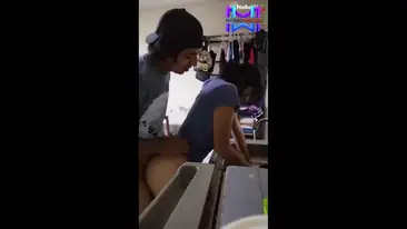 bokep indo sodok pantat istri lagi nyuci piring