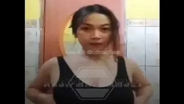 Cewek 18+ Cantik Tobrut Cimolla Colmek Pap Ke Pacar