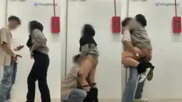 Ukhti Mahasiswi Hijab Cantik Pasrah Parkiran